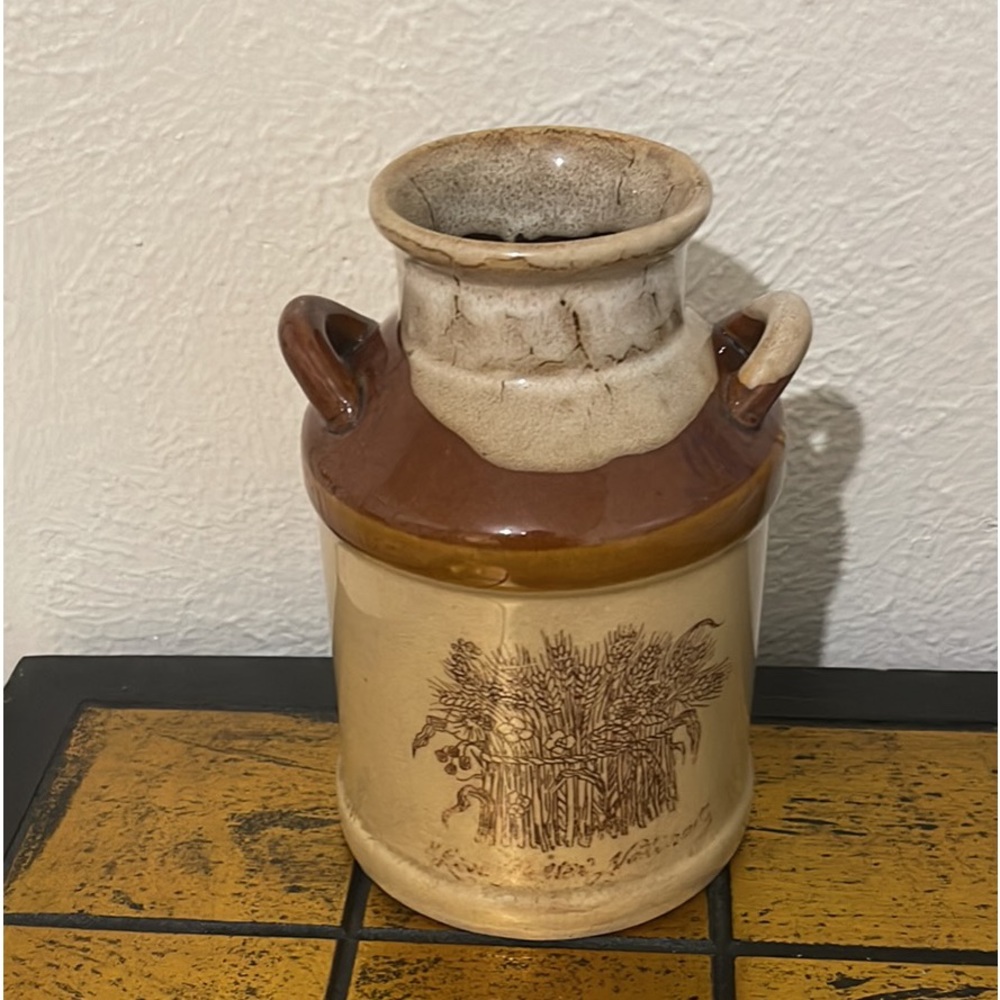 Enesco Brown and Cream Ceramic Vase